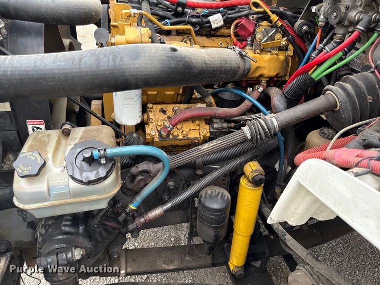 image for item DY8230 2004 Freightliner M2 dump truck