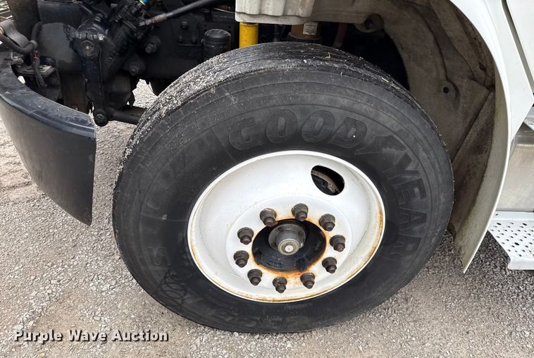 image for item DY8230 2004 Freightliner M2 dump truck