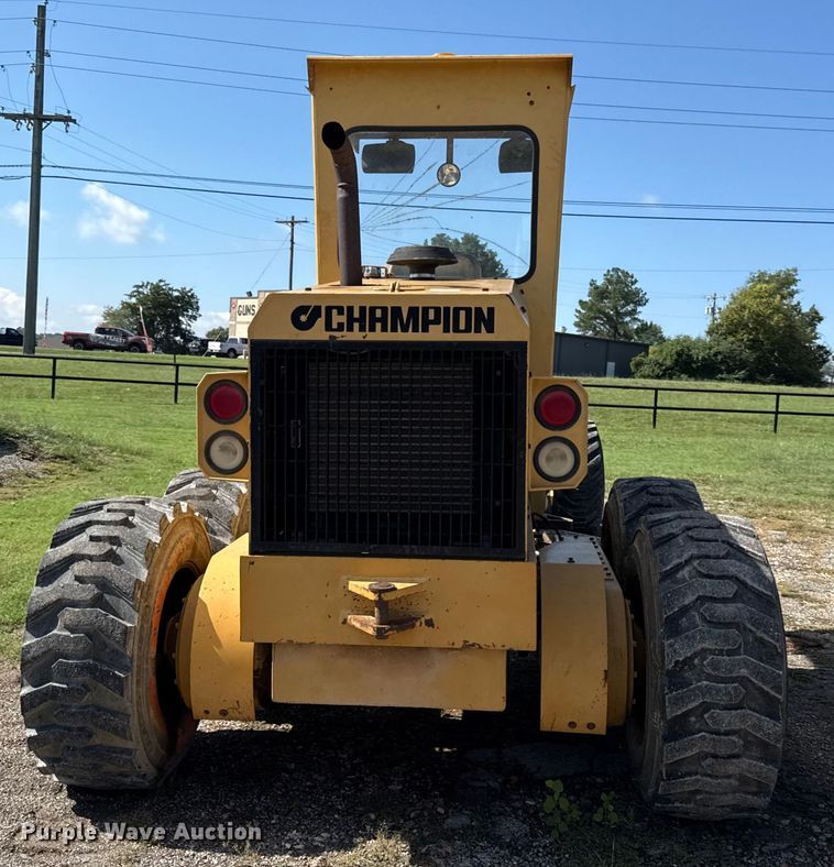 image for item DY8235 1996 Champion C70A   motor grader