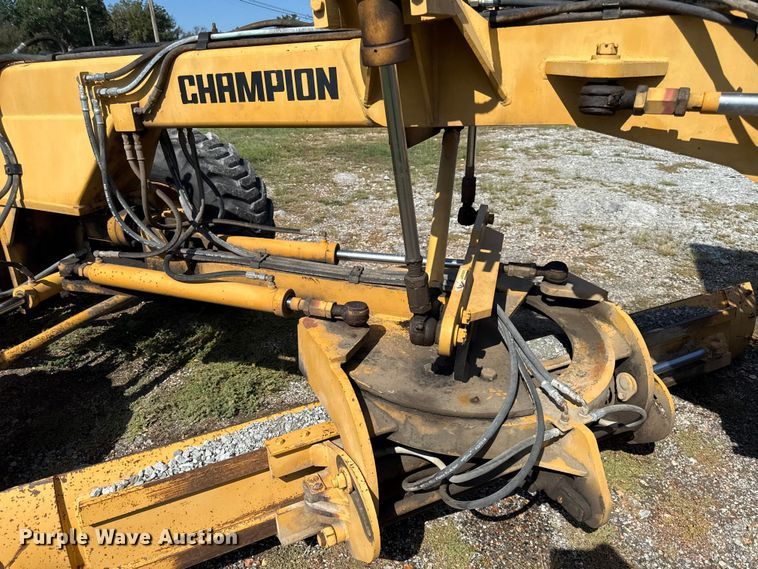 image for item DY8235 1996 Champion C70A   motor grader