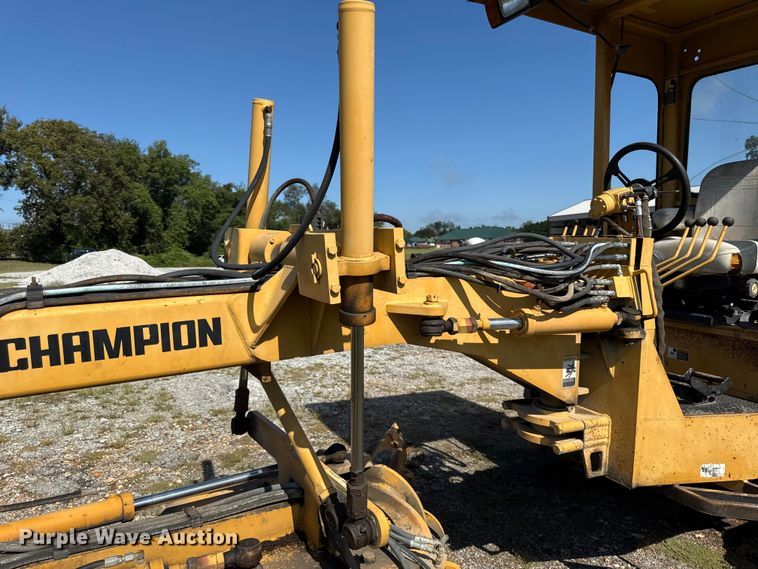 image for item DY8235 1996 Champion C70A   motor grader