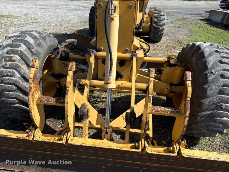 image for item DY8235 1996 Champion C70A   motor grader