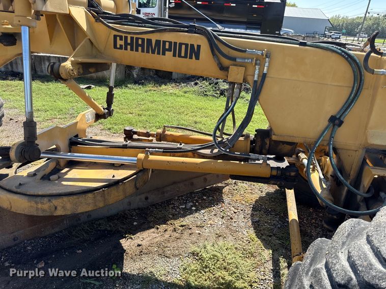 image for item DY8235 1996 Champion C70A   motor grader