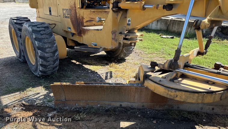 image for item DY8235 1996 Champion C70A   motor grader