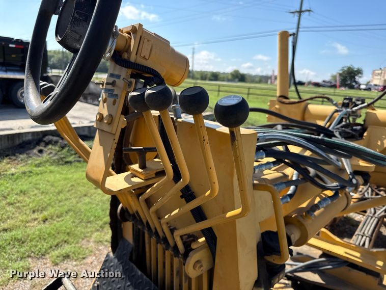 image for item DY8235 1996 Champion C70A   motor grader