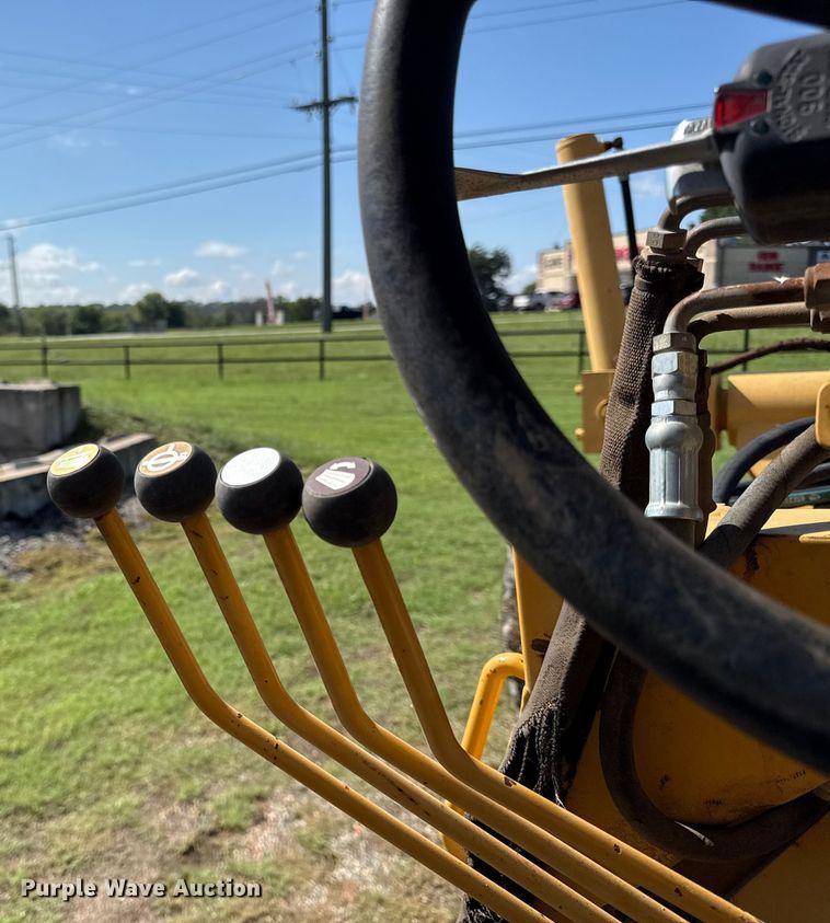 image for item DY8235 1996 Champion C70A   motor grader