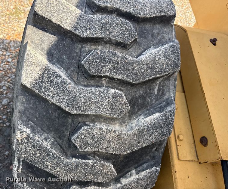 image for item DY8235 1996 Champion C70A   motor grader