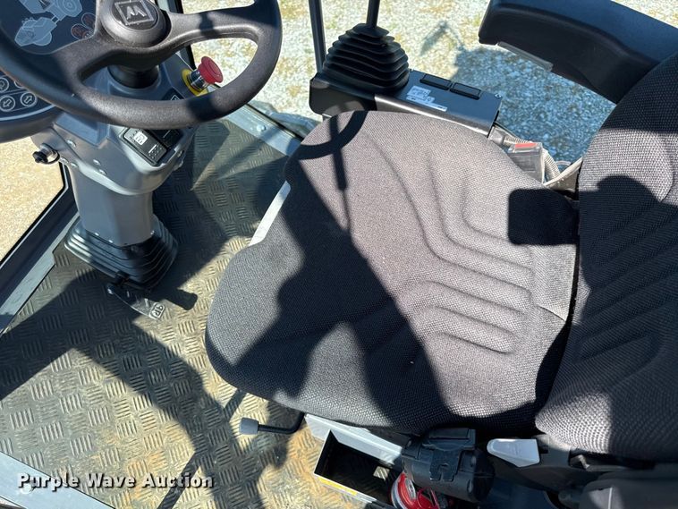 image for item DY8236 2019 Hamm H7I  single drum vibratory roller