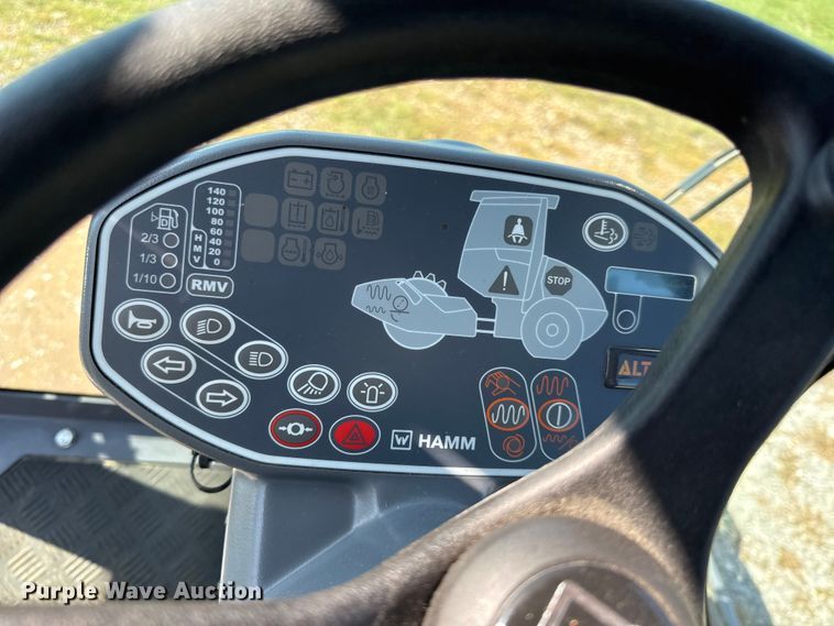 image for item DY8236 2019 Hamm H7I  single drum vibratory roller