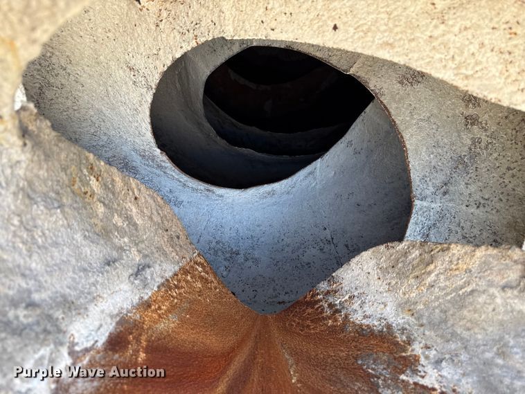 image for item DY8237 2000 Kenworth ready mix truck