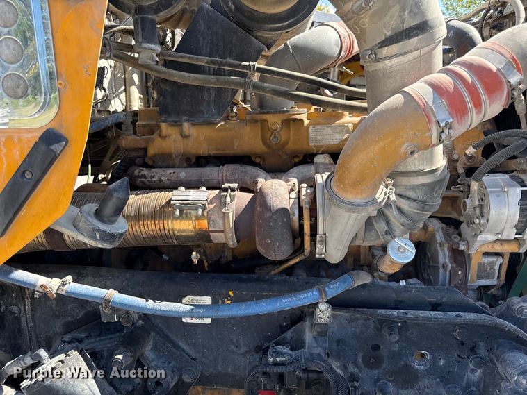 image for item DY8237 2000 Kenworth ready mix truck