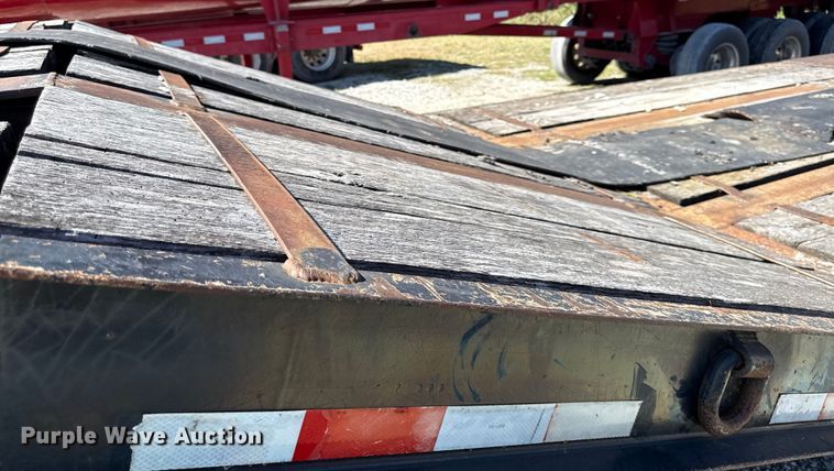 image for item DY8238 1999 Holden HLB25 drop deck equipment trailer