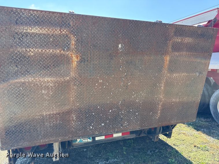 image for item DY8238 1999 Holden HLB25 drop deck equipment trailer