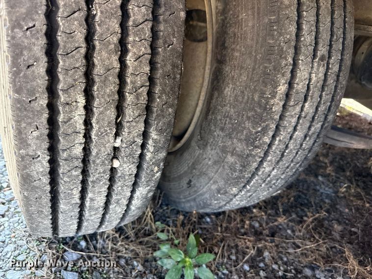 image for item DY8238 1999 Holden HLB25 drop deck equipment trailer