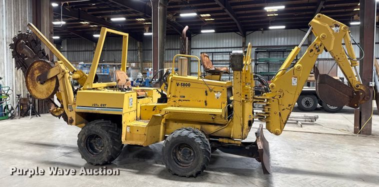 image for item DY8239 1998 Vermeer V-5800 trencher