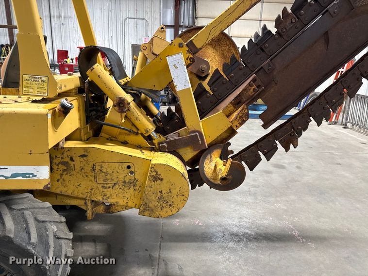 image for item DY8239 1998 Vermeer V-5800 trencher