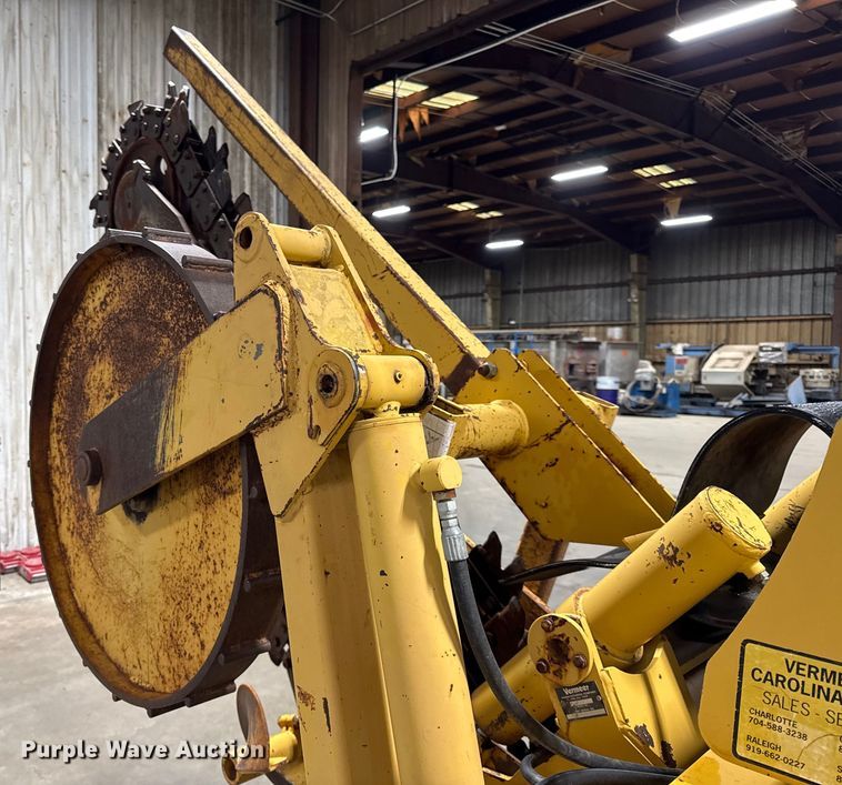image for item DY8239 1998 Vermeer V-5800 trencher