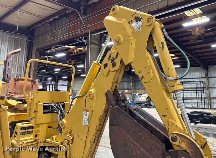 image for item DY8239 1998 Vermeer V-5800 trencher