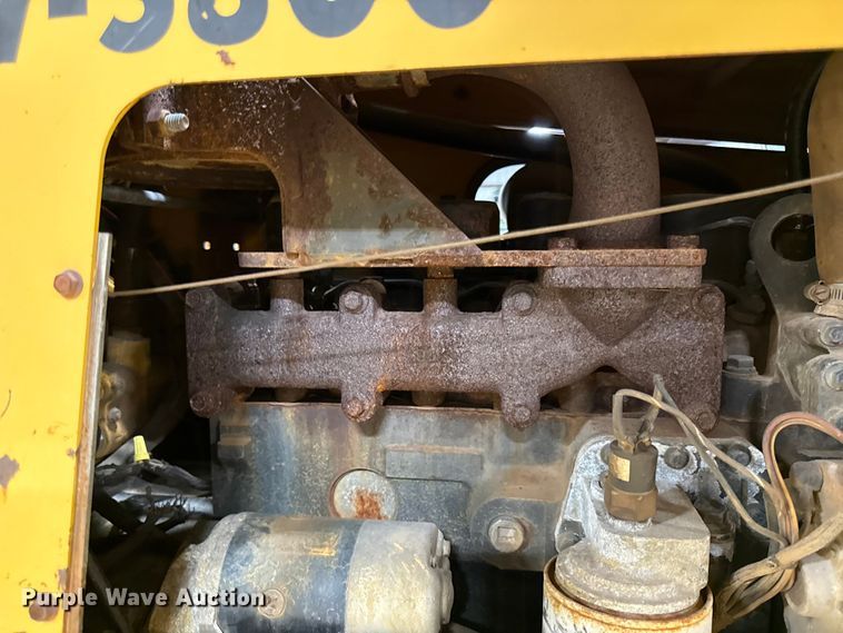 image for item DY8239 1998 Vermeer V-5800 trencher