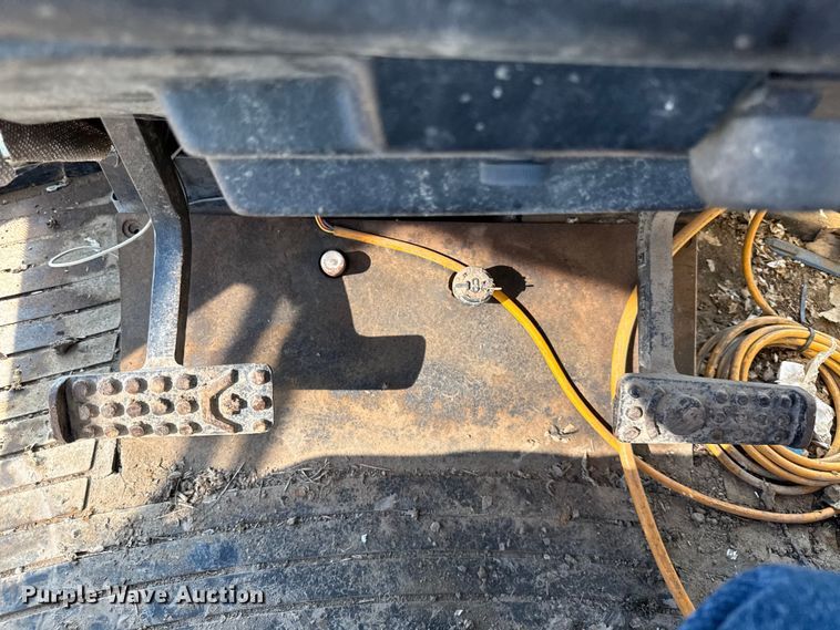 image for item DY8240 1992 John Deere 8960 4WD bi-directional tractor