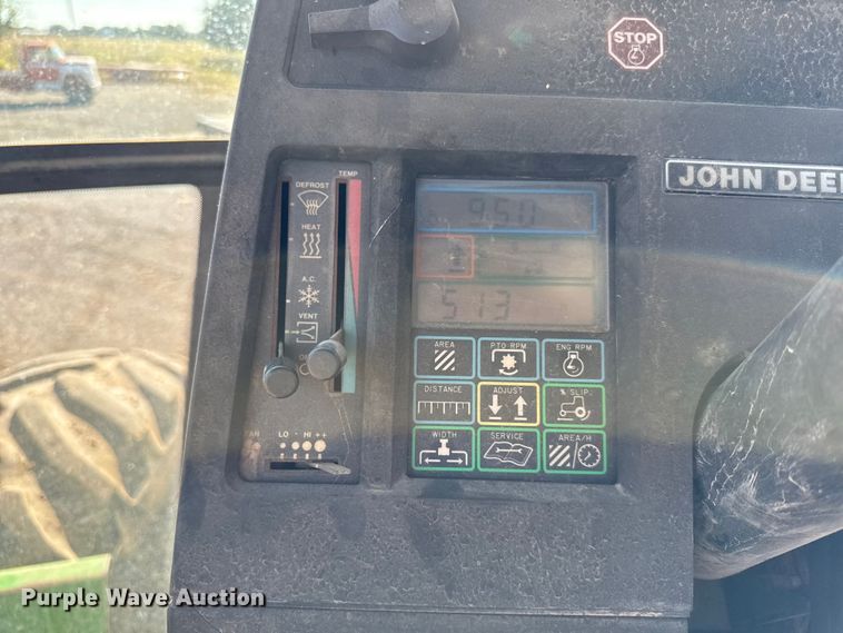 image for item DY8240 1992 John Deere 8960 4WD bi-directional tractor