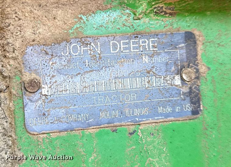 image for item DY8240 1992 John Deere 8960 4WD bi-directional tractor