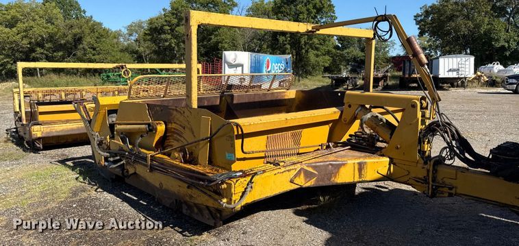 image for item DY8241 (2) Reynolds pull type scrapers