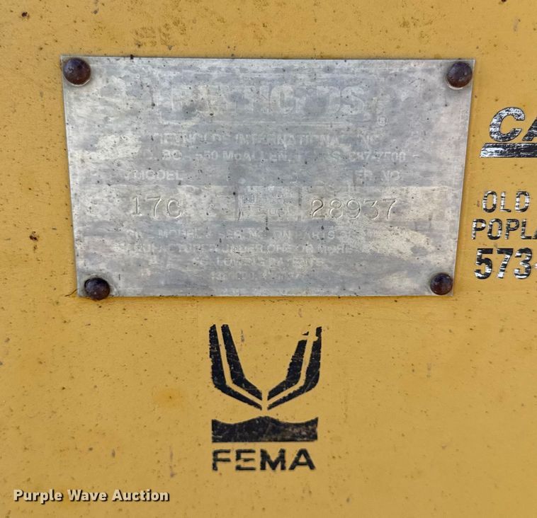 image for item DY8241 (2) Reynolds pull type scrapers