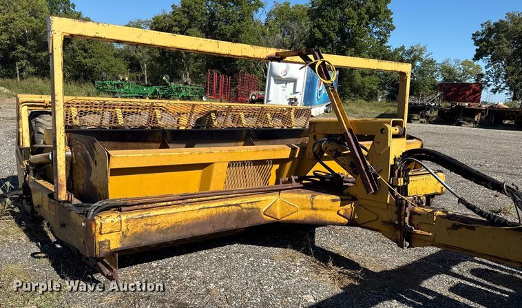 image for item DY8241 (2) Reynolds pull type scrapers