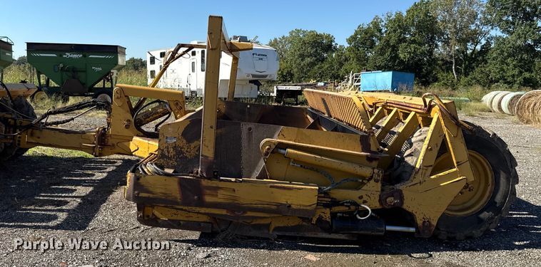 image for item DY8241 (2) Reynolds pull type scrapers