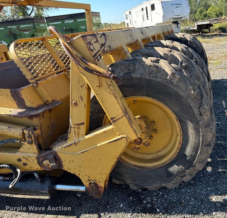 image for item DY8241 (2) Reynolds pull type scrapers