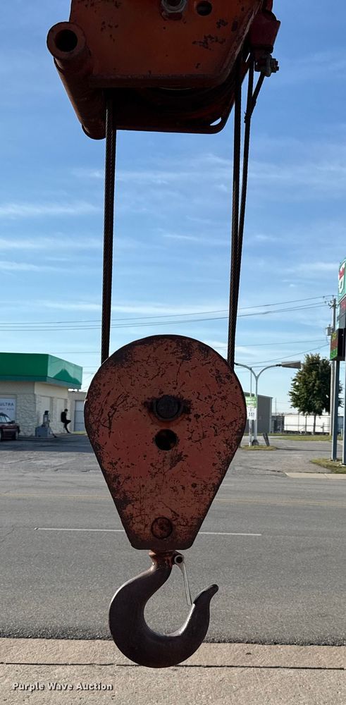 image for item DY8247 1981 Bantam S588B crane