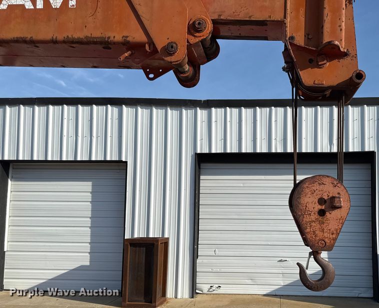 image for item DY8247 1981 Bantam S588B crane