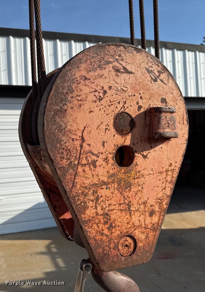 image for item DY8247 1981 Bantam S588B crane