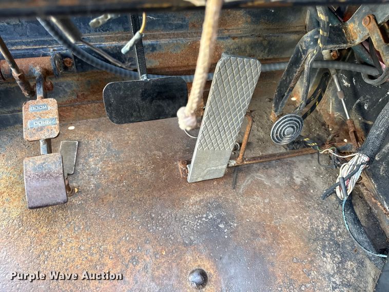 image for item DY8247 1981 Bantam S588B crane