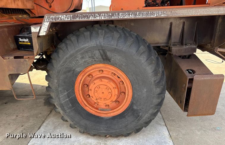 image for item DY8247 1981 Bantam S588B crane