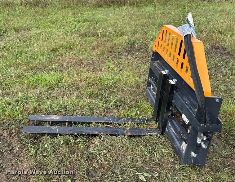 image for item DY8260 2025 Wolverine PFA-11-3300G skid steer forks