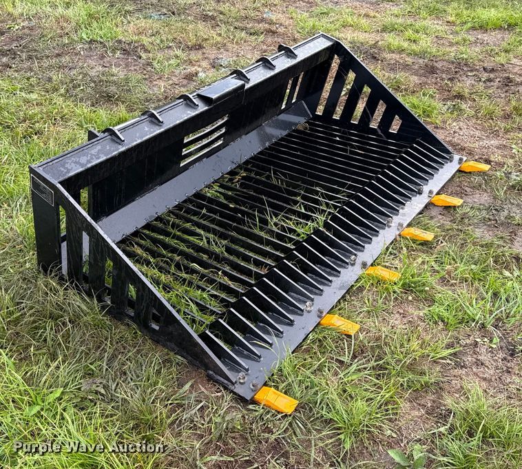 image for item DY8261 2025 GIYI GY-RB66C skid steer rock bucket