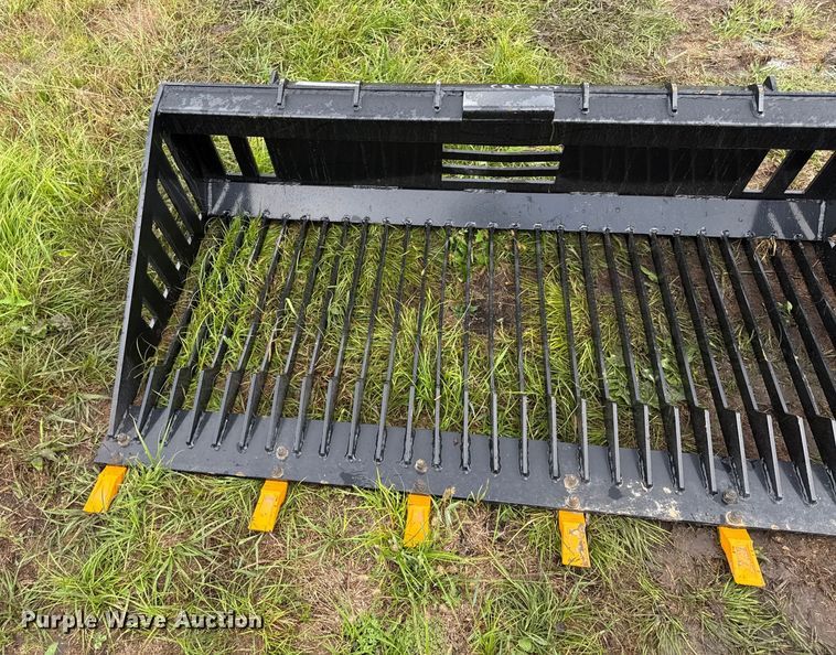 image for item DY8261 2025 GIYI GY-RB66C skid steer rock bucket