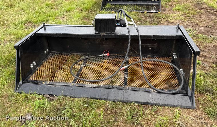 image for item DY8262 2025 GIYI VB59 skid steer vibratory screening bucket