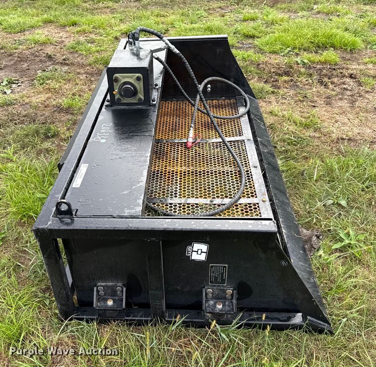 image for item DY8262 2025 GIYI VB59 skid steer vibratory screening bucket