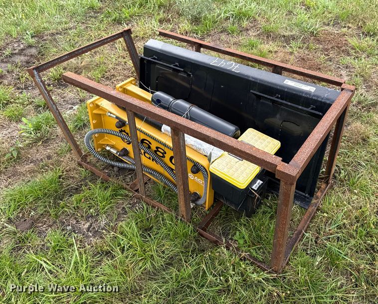 image for item DY8264 2024 AGT skid steer breaker
