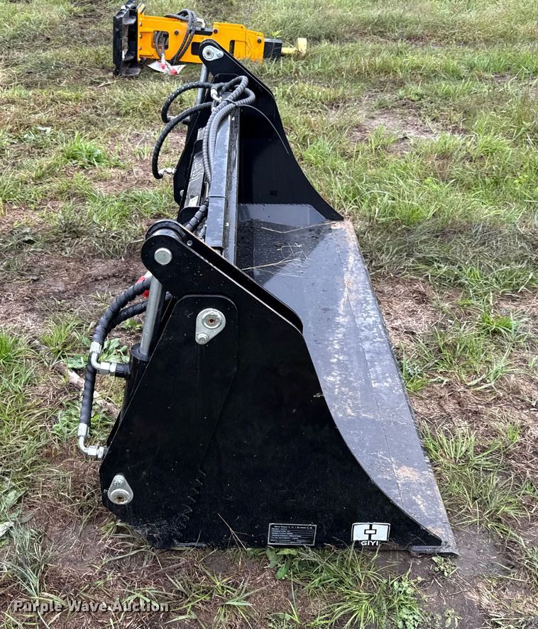 image for item DY8268 2025 GIYI KH72 4-in-1 skid steer bucket