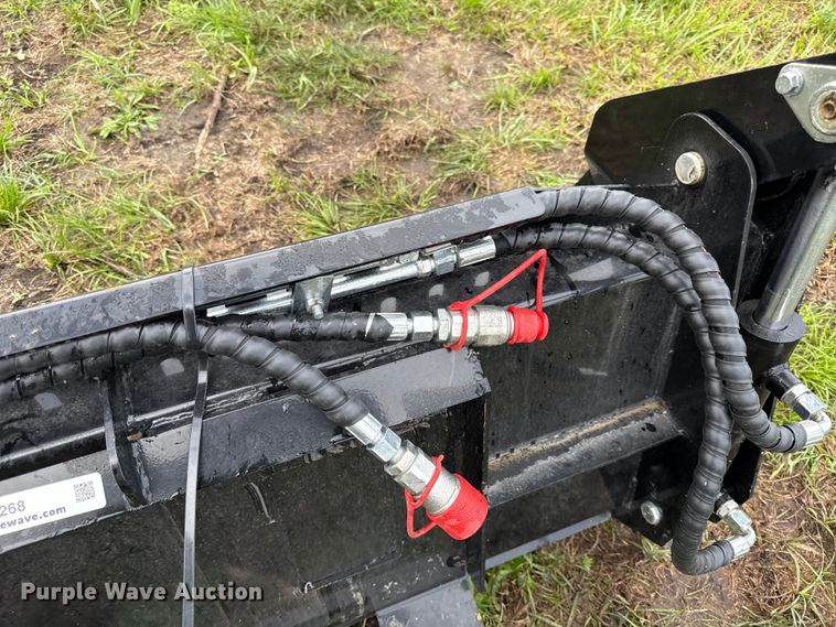 image for item DY8268 2025 GIYI KH72 4-in-1 skid steer bucket