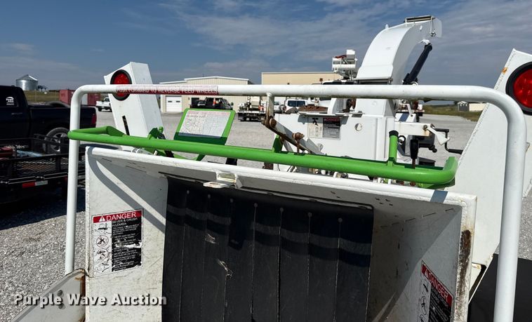 image for item DY8290 2012 Altec CFD-1217 wood chipper