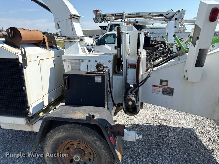 image for item DY8290 2012 Altec CFD-1217 wood chipper