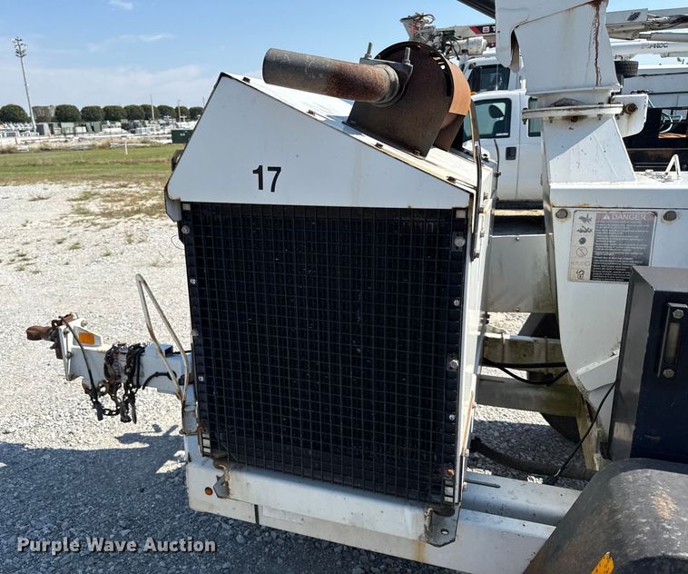 image for item DY8290 2012 Altec CFD-1217 wood chipper