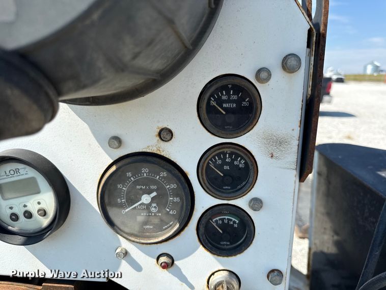 image for item DY8290 2012 Altec CFD-1217 wood chipper