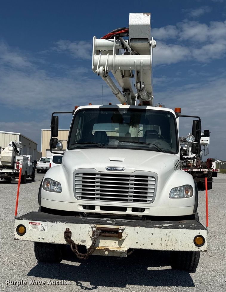 CAMIóN CON CANASTILLA 2012 FREIGHTLINER TEREX