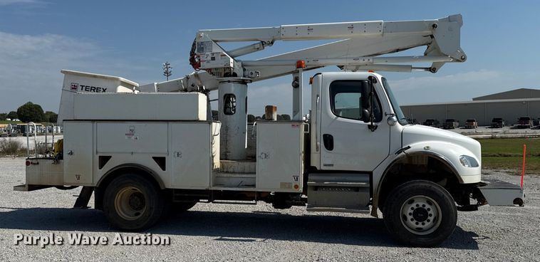 CAMIóN CON CANASTILLA 2012 FREIGHTLINER TEREX